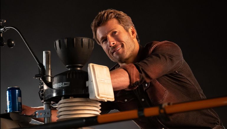 Glen Powell's co-star Anthony Ramos revealed Tom Cruise was blown away after seeing Twisters