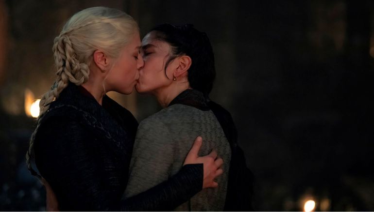Rhaenyra Kissed Mysaria in House of the Dragon season 2 episode 6