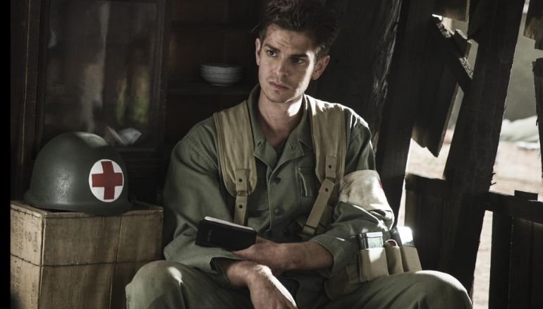 Andrew Garfield Says Mel Gibson ‘Deserves to Make Films’