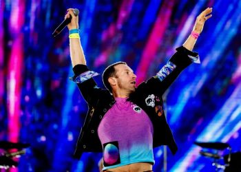 Coldplay kiss cam will stay, Chris Martin insists despite controversy over viral Astronomer CEO scandal