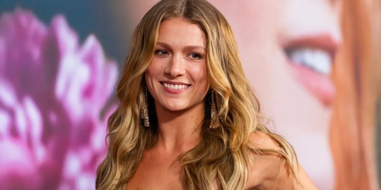 Isabela Ferrer claims Justin Baldoni harassed her with subpoenas during Blake Lively’s heated legal battle