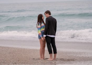 A raw bathtub scene in The Summer I Turned Pretty S3E6