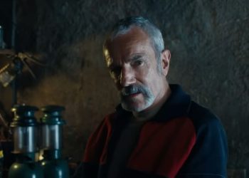 Daniel Day-Lewis returns after retirement for Anemone