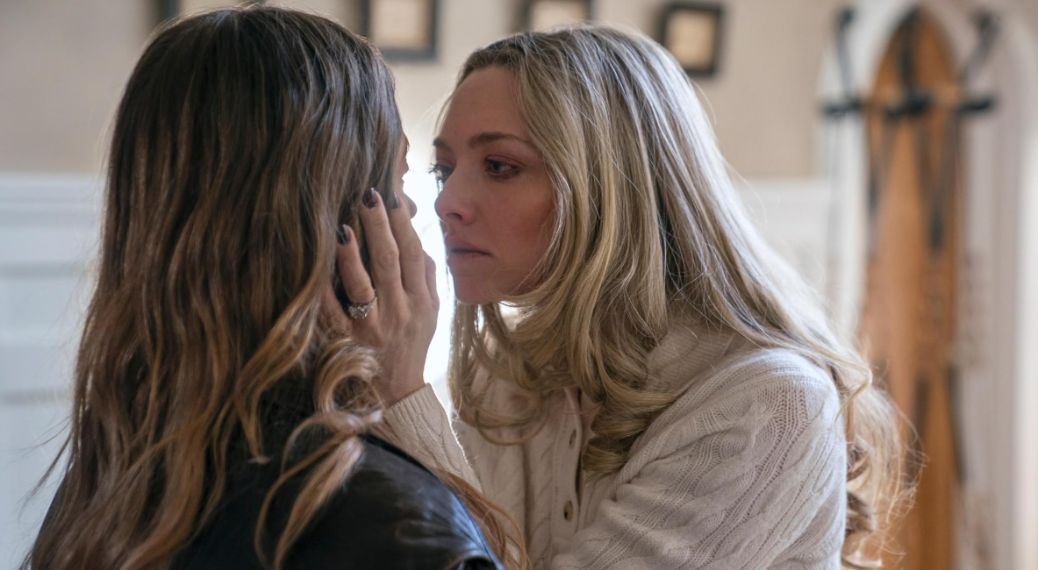 Amanda Seyfried and Sydney Sweeney in The Housemaid