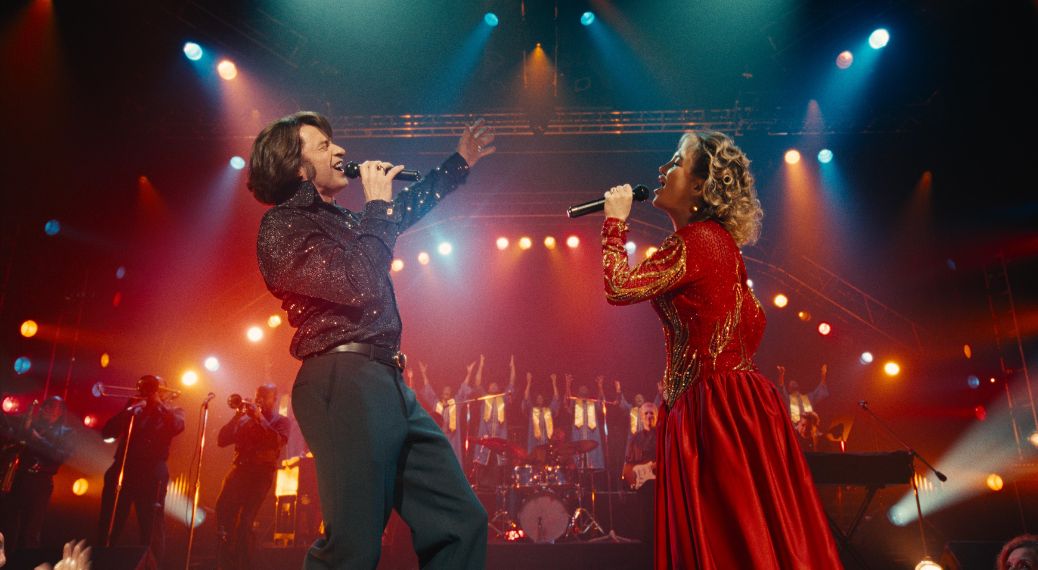 Kate Hudson and Hugh Jackman in Song Sung Blue