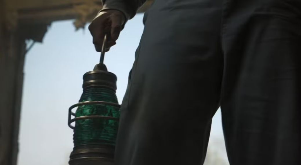 The first look at Lanterns raises a surprising DCU concern