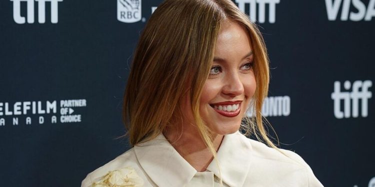 Sydney Sweeney Gundam