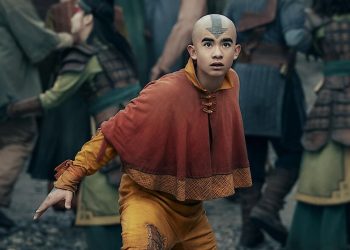 Aang stands poised ready for battle in The Last Airbender season 2